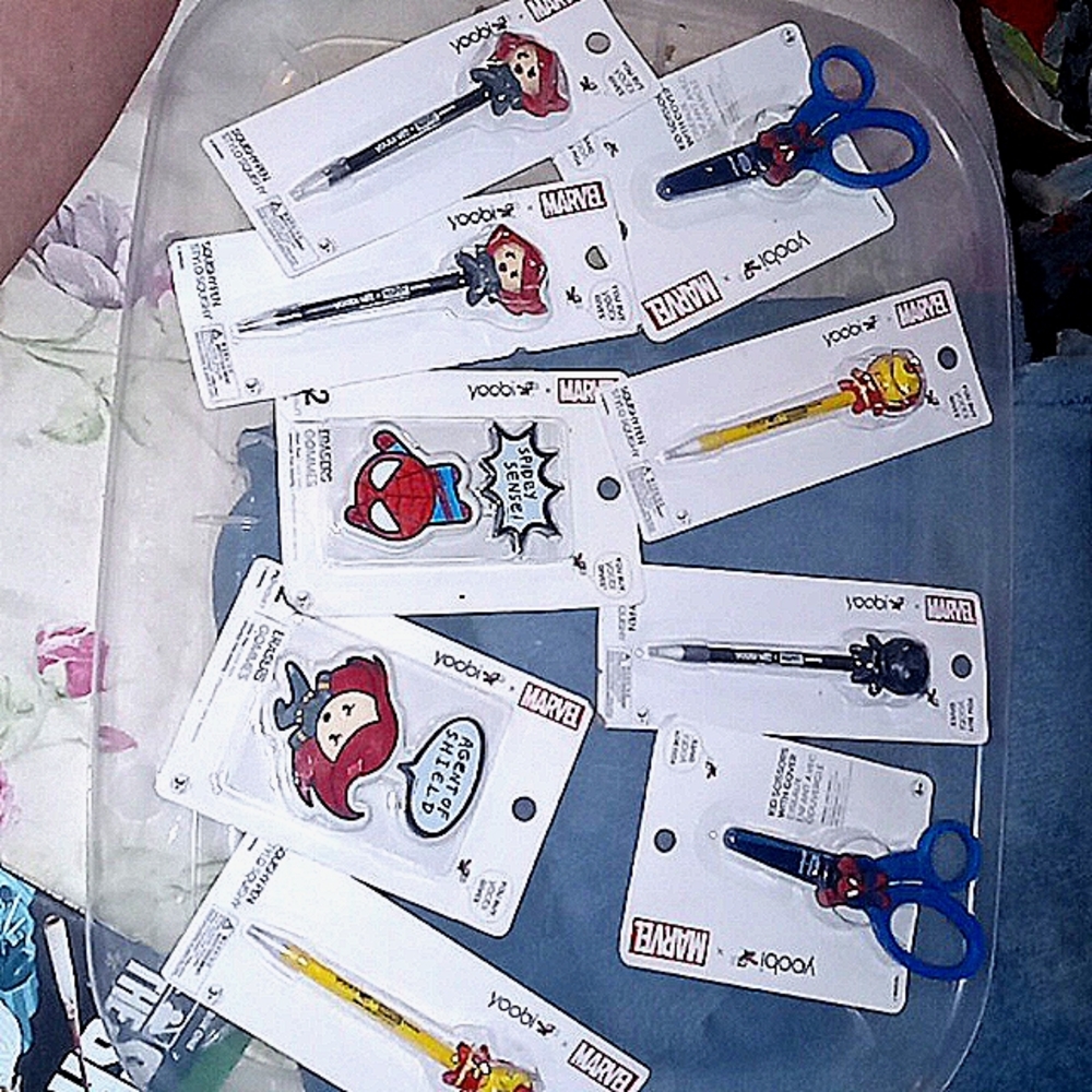 MARVEL YOOBI SCHOOL SUPPLIES